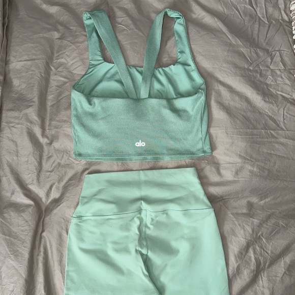 ALO Yoga Rare Honeydew SET - Picture 2 of 3